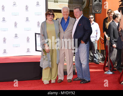 Christopher Plummer honored with hand and Footprint at the TCL Chinese Theatre in Los Angeles. March 27, 2015.Christopher Plummer, Shirley Maclaine , William Shatner 082  Event in Hollywood Life - California, Red Carpet Event, USA, Film Industry, Celebrities, Photography, Bestof, Arts Culture and Entertainment, Topix Celebrities fashion, Best of, Hollywood Life, Event in Hollywood Life - California, movie celebrities, TV celebrities, Music celebrities, Topix, Bestof, Arts Culture and Entertainment, Photography,    inquiry tsuni@Gamma-USA.com , Credit Tsuni / USA, Honored with hand and footprin Stock Photo