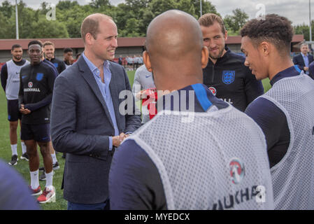 Leeds, Britain. 7th June, 2018. Britain's Prince William (L Front) meets the England Football squad at West Riding County Football Association as they prepare for the 2018 FIFA World Cup in Leeds, Britain on June 7, 2018. The England squad is training ahead of their warm-up match with Costa Rica at Elland Road, Leeds Thursday evening. Credit: Pool/Xinhua/Alamy Live News Stock Photo