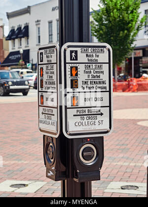 USAストリート看板 SIDEWALK 2 Pack) Sidewalk Closed Ahead Use Sidewalk On Opposite OSHA