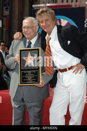 Johnny Grant (honory mayor of Hollywood)  at the  ceremony honoring Rod Stewart with a star on the Hollywood Walk of Fame in Los Angeles. october 11, 2005.          -            19 StewartRod GrantJohnny.jpg19 StewartRod GrantJohnny  Event in Hollywood Life - California, Red Carpet Event, USA, Film Industry, Celebrities, Photography, Bestof, Arts Culture and Entertainment, Topix Celebrities fashion, Best of, Hollywood Life, Event in Hollywood Life - California, movie celebrities, TV celebrities, Music celebrities, Topix, Bestof, Arts Culture and Entertainment, Photography,    inquiry tsuni@Gam Stock Photo