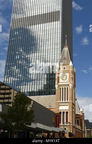 Historical Perth Town hall and modern Supreme court building, Perth, Western Australia March 2018 | usage worldwide Stock Photo