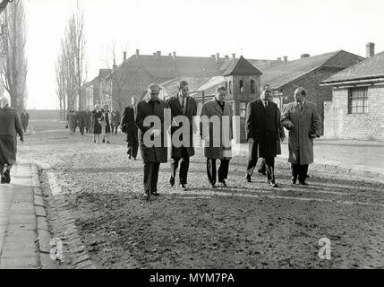 Politicians visiting concentration camps after WW2, Auschwitz, Poland 1940s Stock Photo