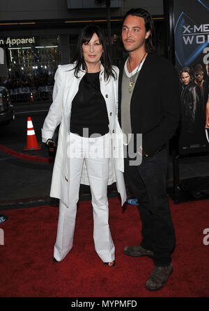 Anjelica Huston and son Jack   - X-Men Wolverine Industry Screening at the Chinese Theatre In Los Angeles.10 HustonAnjelica sonJackHuston 10  Event in Hollywood Life - California, Red Carpet Event, USA, Film Industry, Celebrities, Photography, Bestof, Arts Culture and Entertainment, Celebrities fashion, Best of, Hollywood Life, Event in Hollywood Life - California, Red Carpet and backstage, Music celebrities, Topix, Couple, family ( husband and wife ) and kids- Children, brothers and sisters inquiry tsuni@Gamma-USA.com, Credit Tsuni / USA, 2006 to 2009 Stock Photo