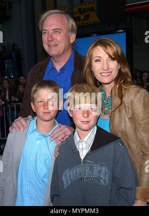 Jane Seymour & James Keach arriving at the 78th Annual Academy Awards ...