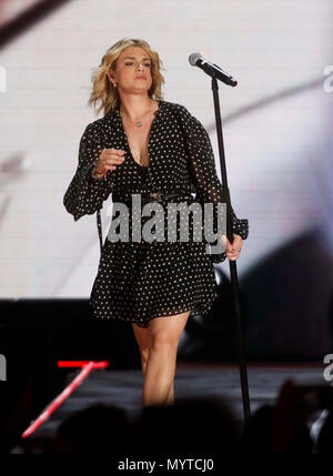 Naples, Italy. 7th June, 2018. Emma performs during 'Pino è' tribute concert at Pino Daniele, Italian singer dead in 2015,  Naples 07 june 2018 Credit: agnfoto/Alamy Live News Stock Photo