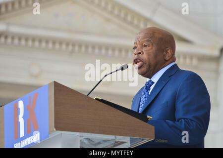 Arlington, DC, USA. 6th June, 2018. Rep. JOHN LEWIS (D-GA) speaks at a memorial event at Arlington National Cemetery marking the 50th anniversary of the assassination of Robert F. Kennedy. Credit: Jay Mallin/ZUMA Wire/Alamy Live News Stock Photo