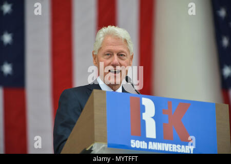 Arlington, DC, USA. 6th June, 2018. Former U.S. President BILL CLINTON speaks at a memorial event at Arlington National Cemetery marking the 50th anniversary of the assassination of Robert F. Kennedy. Credit: Jay Mallin/ZUMA Wire/Alamy Live News Stock Photo