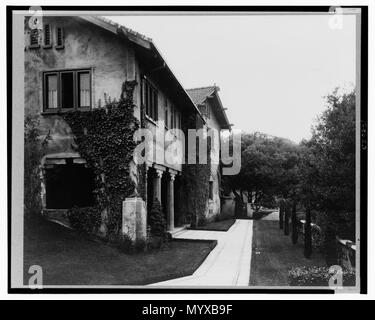 Il Paradiso, Mrs. Dudley Peter Allen house, 1188 Hillcrest Avenue, Oak Knoll, Pasadena, California. Loggia Stock Photo