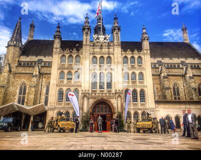London, UK. 16th April, 2015. London Guildhall is prepared to receive guests for The Lord Mayor of the City of London's annual curry lunch in aid of ABF The Soldiers' Charity. Credit:  Jamie Gladden / StockimoNews/Alamy Live News Stock Photo