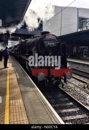 Station Approach, Reading, UK. 20th Apr, 2017. The 6100 Royal Scot arrives into Reading Station Thursday morning, 20th April, 2017. It was built in 1927, started in London Victoria and will travel the West Somerset Railway to Minehead. Credit: Sidney Bruere/StockimoNews/Alamy Live News Stock Photo