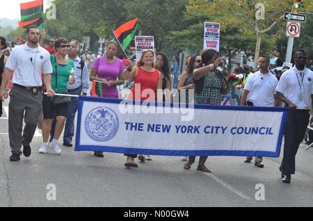 New York City, USA. 17th Sep, 2017. 48th Annual African American Day Parade in Harlem, USA. Sunday, September 17, 2017. Credit: Ryan Rahman/StockimoNews/Alamy Live News Stock Photo