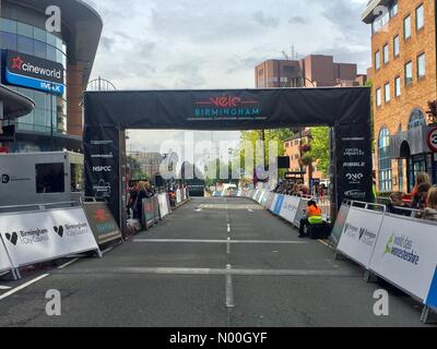 Birmingham, UK. 24th September, 2017. 24th September 2017. Birmingham UK, The finish line of Velo Birmingham a 100 mile cycling event with over 15,000 participants. Credit: Tony Rogers/StockimoNews/Alamy Live News Stock Photo