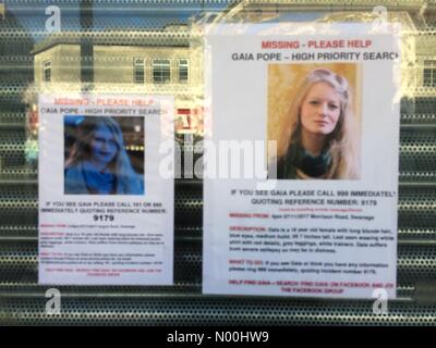 Southampton, UK. 17th Nov, 2017. Missing girl/teenager Gaia Pope appeal poster/leaflet appealing for information in Southampton shop glass Credit: Paulo/StockimoNews/Alamy Live News Stock Photo