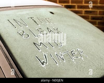 Godalming, UK. 28th Dec, 2017. UK Weather: Frosty in Godalming. Sycamore Avenue, Godalming. 28th December 2017. Clearing skies overnight led to a sharp frost for the Home Counties. Frosty in Godalming, Surrey. Credit: jamesjagger/StockimoNews/Alamy Live News Stock Photo