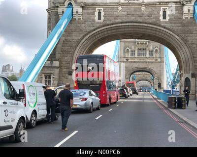 London, UK. 11th May 2018. Tower Bridge closes and drivers exit their vehicles. Credit: Tony Rogers/StockimoNews/Alamy Live News Stock Photo