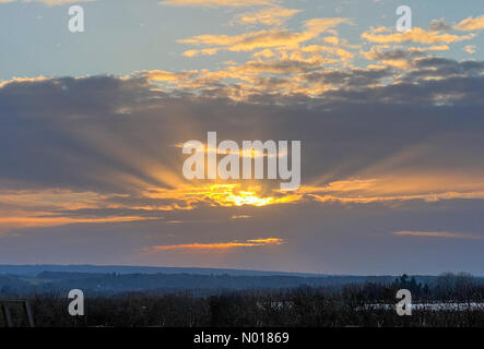 UK Weather: Sunset over Godalming. Tuesley Lane, Godalming. 15th February 2023. A beautiful end to the day for the Home Counties. Sunset over Tuesley Farm in Godalming in Surrey. Credit: jamesjagger/StockimoNews/Alamy Live News Stock Photo