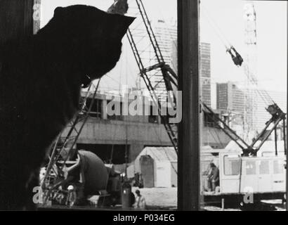 Original Film Title: LE CHAT.  English Title: THE CAT.  Film Director: PIERRE GRANIER-DEFERRE.  Year: 1971. Credit: LIRA FILMS/CINETEL / Album Stock Photo