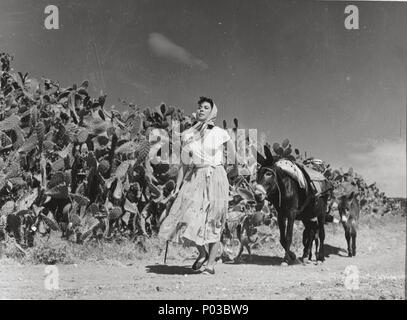 Original Film Title: LA GATA.  English Title: THE CAT.  Film Director: MARGARITA ALEXANDRE; RAFAEL MARIA TORRECILLA.  Year: 1956.  Stars: AURORA BAUTISTA. Credit: NERVION FILMS / Album Stock Photo