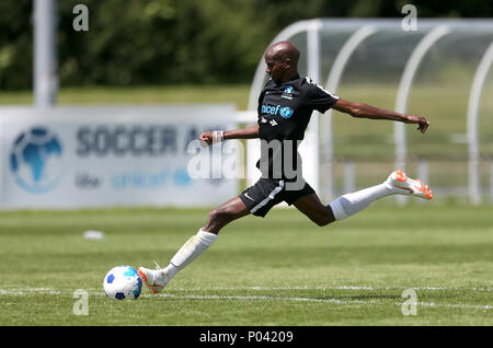 Sir Mo Farah during the training session during the Soccer Aid for UNICEF training session at Motspur Park, London. Stock Photo