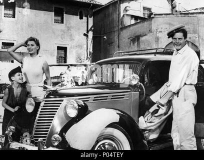 Original Film Title: PECCATO CHE SIA UNA CANAGLIA.  English Title: TOO BAD SHE'S BAD.  Film Director: ALESSANDRO BLASETTI.  Year: 1954.  Stars: SOPHIA LOREN; MARCELLO MASTROIANNI. Credit: DOCUMENTO FILMS / Album Stock Photo