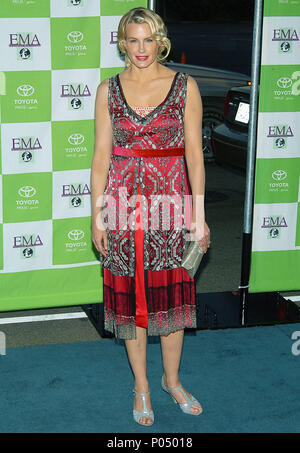 Daryl Hannah arriving at the 14th Annual Environmental Media Awards at the Ebel Theatre  in Los Angeles. November 17, 2004.HannahDaryl089 Red Carpet Event, Vertical, USA, Film Industry, Celebrities,  Photography, Bestof, Arts Culture and Entertainment, Topix Celebrities fashion /  Vertical, Best of, Event in Hollywood Life - California,  Red Carpet and backstage, USA, Film Industry, Celebrities,  movie celebrities, TV celebrities, Music celebrities, Photography, Bestof, Arts Culture and Entertainment,  Topix, vertical, one person,, from the year , 2004, inquiry tsuni@Gamma-USA.com Fashion - Fu Stock Photo