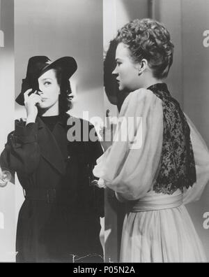 Original Film Title: A WOMAN'S FACE.  English Title: A WOMAN'S FACE.  Film Director: GEORGE CUKOR.  Year: 1941.  Stars: JOAN CRAWFORD. Credit: M.G.M. / Album Stock Photo