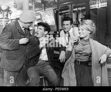 Original Film Title: YOUNG CASSIDY.  English Title: YOUNG CASSIDY.  Film Director: JACK CARDIFF.  Year: 1965.  Stars: JULIE CHRISTIE; ROD TAYLOR. Credit: M.G.M / Album Stock Photo