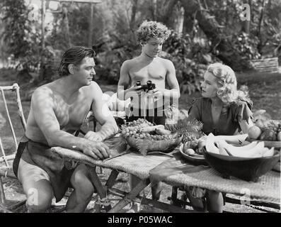 Original Film Title: TARZAN AND THE AMAZONS.  English Title: TARZAN AND THE AMAZONS.  Film Director: KURT NEUMANN.  Year: 1945.  Stars: JOHNNY SHEFFIELD; JOHNNY WEISSMULLER; BRENDA JOYCE. Credit: RKO / Album Stock Photo