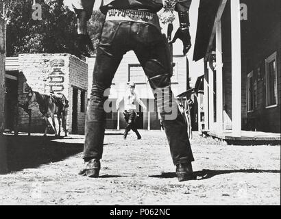 Original Film Title: POR MIS PISTOLAS.  English Title: WITH MY GUNS.  Film Director: MIGUEL M. DELGADO.  Year: 1968.  Stars: CANTINFLAS. Credit: POSA FILMS, S.A. / Album Stock Photo