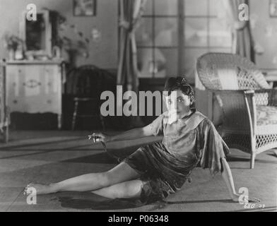 Original Film Title: PETER PAN.  English Title: PETER PAN.  Film Director: HERBERT BRENON.  Year: 1924.  Stars: BETTY BRONSON. Credit: PARAMOUNT PICTURES / Album Stock Photo