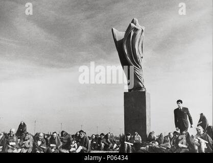 Original Film Title: LE PROCES.  English Title: TRIAL, THE.  Film Director: ORSON WELLES.  Year: 1962.  Stars: ANTHONY PERKINS. Credit: PARIS EUROPA/FICIT/HISA / Album Stock Photo