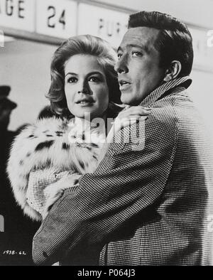 Original Film Title: I'D RATHER BE RICH.  English Title: I'D RATHER BE RICH.  Film Director: JACK SMIGHT.  Year: 1964.  Stars: SANDRA DEE; ANDY WILLIAMS. Credit: UNIVERSAL PICTURES / Album Stock Photo