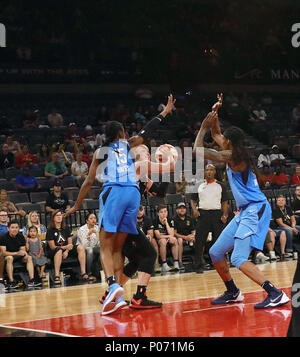 Las Vegas, Nevada, USA. 8th June, 2018. Kayla McBride #21 of the Las Vegas Aces goes to the basket against the Atlanta Dream during their WNBA game on June 8, 2018 fat the Mandalay Bay Events Center in Las Vegas, Nevada. Credit: Marcel Thomas/ZUMA Wire/Alamy Live News Stock Photo