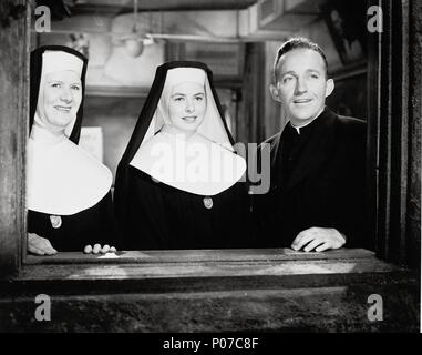 BING CROSBY, INGRID BERGMAN, THE BELLS OF ST. MARY'S, 1945 Stock Photo ...