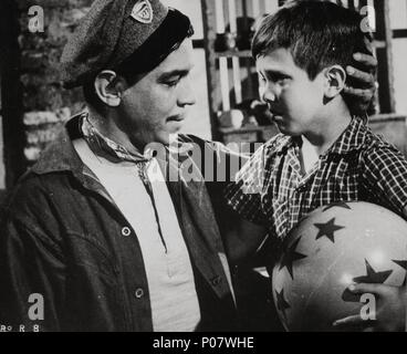 Original Film Title: BOLERO DE RAQUEL, EL.  English Title: BOLERO DE RAQUEL, EL.  Film Director: MIGUEL M. DELGADO.  Year: 1957.  Stars: CANTINFLAS; PAQUITO FERNANDEZ. Credit: POSA FILMS, S.A. / Album Stock Photo