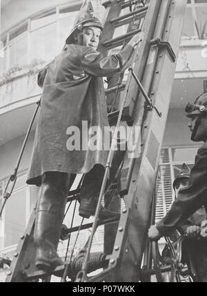 Original Film Title: BOMBERO ATÓMICO, EL.  English Title: BOMBERO ATÓMICO, EL.  Film Director: MIGUEL M. DELGADO.  Year: 1952.  Stars: CANTINFLAS. Credit: POSA FILMS, S.A. / Album Stock Photo