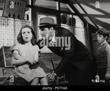 Original Film Title: VIOLENT PLAYGROUND.  English Title: VIOLENT PLAYGROUND.  Film Director: BASIL DEARDEN.  Year: 1958.  Stars: STANLEY BAKER; ANNE HEYWOOD. Stock Photo