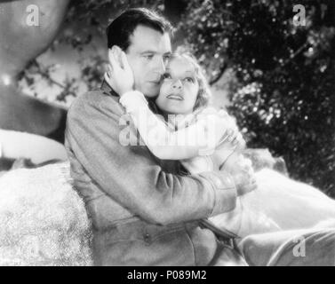 Original Film Title: A FAREWELL TO ARMS.  English Title: A FAREWELL TO ARMS.  Film Director: FRANK BORZAGE.  Year: 1932.  Stars: HELEN HAYES; GARY COOPER. Credit: PARAMOUNT PICTURES / Album Stock Photo