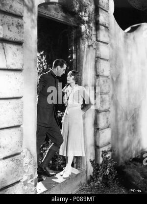 Original Film Title: A FAREWELL TO ARMS.  English Title: A FAREWELL TO ARMS.  Film Director: FRANK BORZAGE.  Year: 1932.  Stars: HELEN HAYES; GARY COOPER. Credit: PARAMOUNT PICTURES / Album Stock Photo