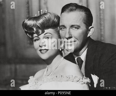 Original Film Title: THE EMPEROR WALTZ.  English Title: THE EMPEROR WALTZ.  Film Director: BILLY WILDER.  Year: 1948.  Stars: JOAN FONTAINE; BING CROSBY. Credit: PARAMOUNT PICTURES / Album Stock Photo