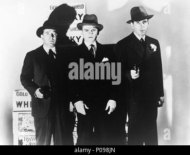 Original Film Title: THE ROARING TWENTIES.  English Title: THE ROARING TWENTIES.  Film Director: RAOUL WALSH.  Year: 1939.  Stars: HUMPHREY BOGART; JAMES CAGNEY. Credit: WARNER BROS/FIRST NATIONAL / Album Stock Photo