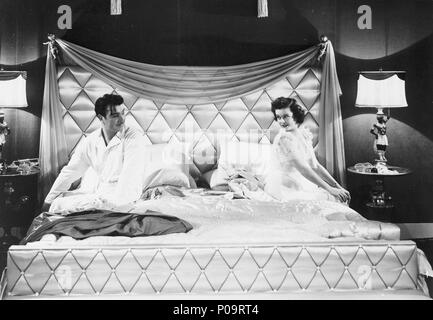 Original Film Title: TWIN BEDS.  English Title: TWIN BEDS.  Film Director: TIM WHELAN.  Year: 1942.  Stars: JOAN BENNETT; GEORGE BRENT. Credit: UNITED ARTISTS / Album Stock Photo