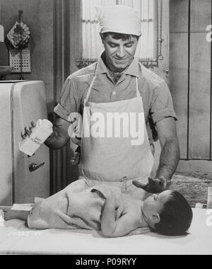 Original Film Title: ROCK-A-BYE BABY.  English Title: ROCK-A-BYE BABY.  Film Director: FRANK TASHLIN.  Year: 1958.  Stars: JERRY LEWIS. Credit: PARAMOUNT PICTURES / Album Stock Photo