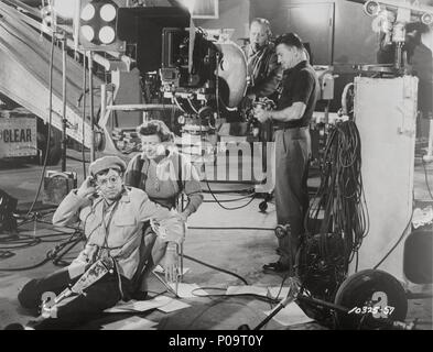 Original Film Title: ROCK-A-BYE BABY.  English Title: ROCK-A-BYE BABY.  Film Director: FRANK TASHLIN.  Year: 1958.  Stars: JERRY LEWIS. Credit: PARAMOUNT PICTURES / Album Stock Photo