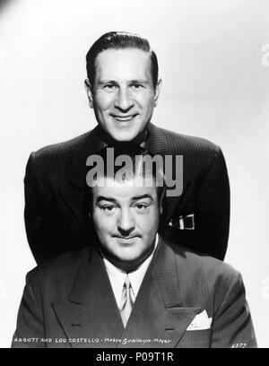 Year: 1945.  Stars: BUD ABBOTT; LOU COSTELLO. Credit: M.G.M./ Album Stock Photo