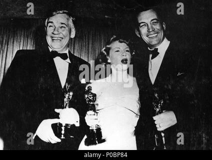 Claire Trevor, Walter Huston, John Huston 1949 Oscar ceremony John ...