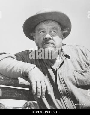 Original Film Title: THE BIG COUNTRY.  English Title: THE BIG COUNTRY.  Film Director: WILLIAM WYLER.  Year: 1958.  Stars: BURL IVES. Credit: UNITED ARTISTS / Album Stock Photo