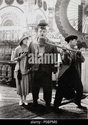 Original Film Title: CONEY ISLAND.  English Title: CONEY ISLAND.  Film Director: ROSCOE 'FATTY' ARBUCKLE.  Year: 1917.  Stars: BUSTER KEATON; ROSCOE 'FATTY' ARBUCKLE. Credit: PARAMOUNT PICTURES / Album Stock Photo