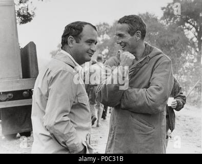 Stuart Rosenberg STUART ROSENBERG, PAUL NEWMAN, COOL HAND LUKE, 1967 Stock Photo - Alamy