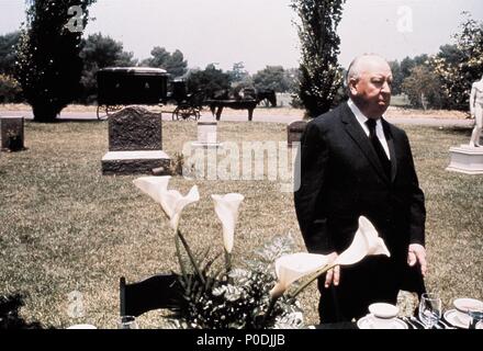 Original Film Title: FAMILY PLOT.  English Title: FAMILY PLOT.  Film Director: ALFRED HITCHCOCK.  Year: 1976.  Stars: ALFRED HITCHCOCK. Credit: UNIVERSAL PICTURES / Album Stock Photo